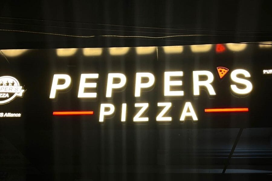 Pizza Restaurant Signage
