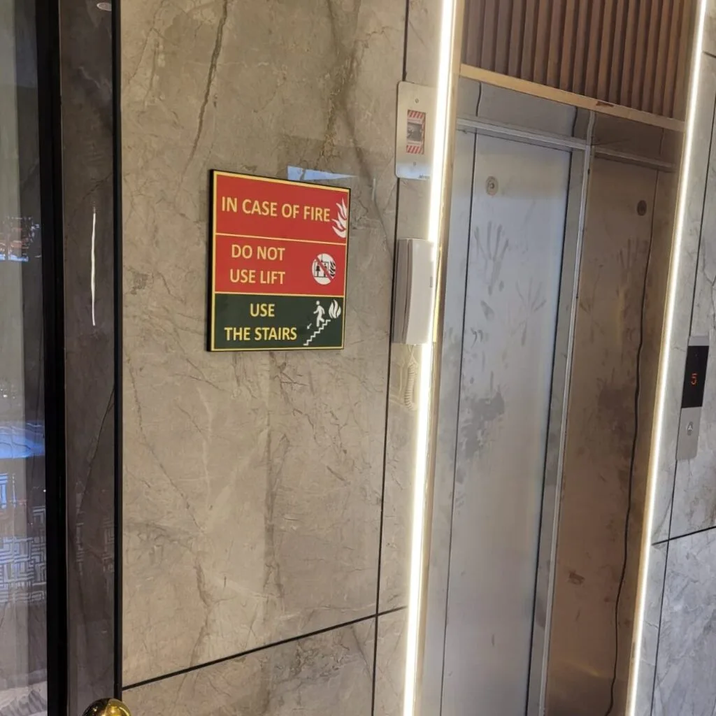 dont use name plate sign