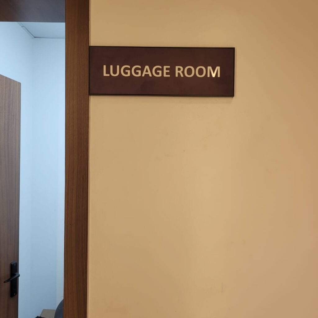 luggage room sign